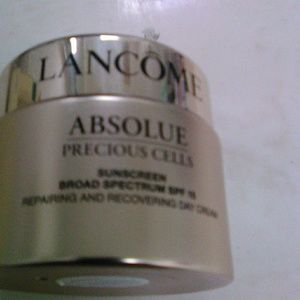 Day moisturizer absolue lancome